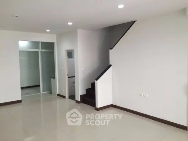 image_rental-7702205