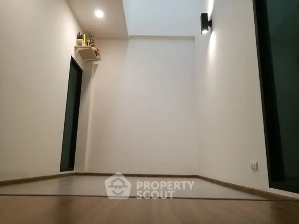 image_rental-6022971