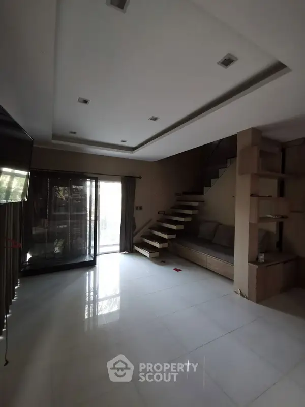 image_rental-24421994