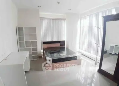 image_rental-27096965