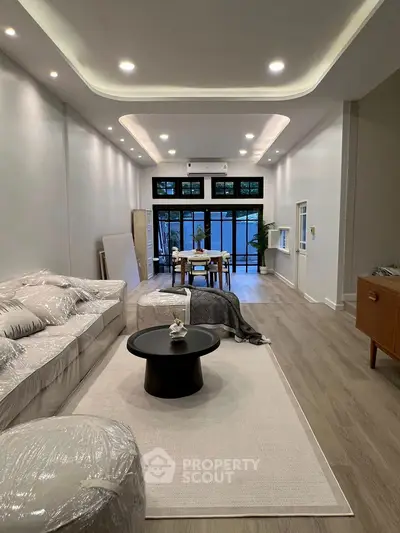 image_rental-27236321