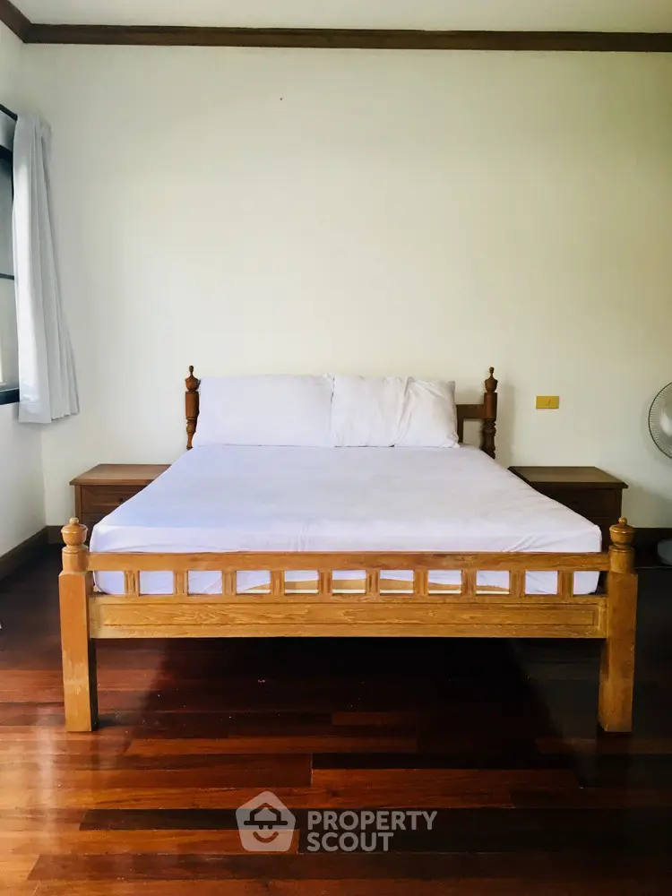  1 Bedroom Condo at Saladaeng Executive Condominium-1