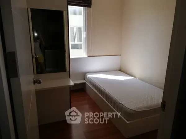 image_rental-5684750