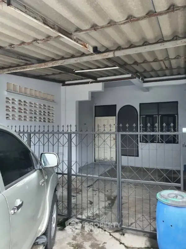 image_rental-28098570