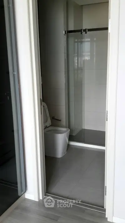 Fully Furnished 1 Bedroom Condo at The Room Sathorn St Louis-3