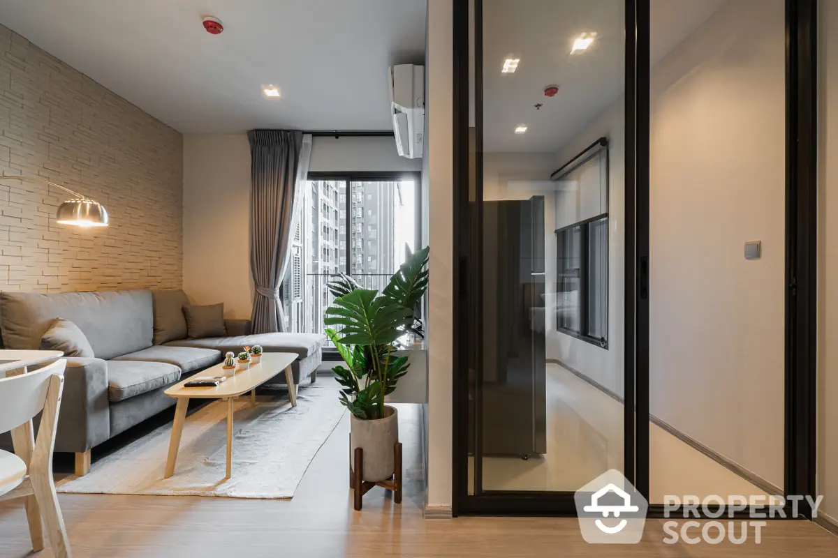  2 Bedrooms Condo at Life Asoke Rama 9-1