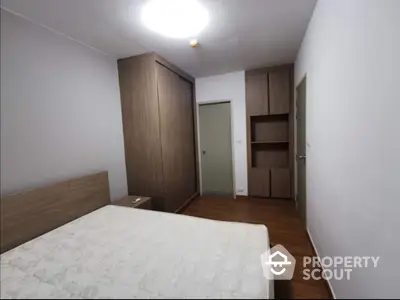 Fully Furnished 1 Bedroom Condo at Chapter One The Campus Ladprao 1-5