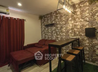 1 Bedroom Condo at The Key Sathorn Charoenraj Livingroom