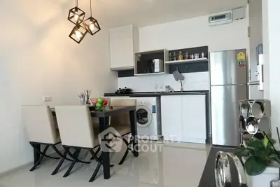  2 Bedrooms Condo at Life Ratchadapisek-5