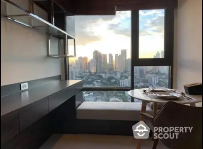 Fully Furnished 1 Bedroom Condo at Rhythm Sukhumvit 36 38-4