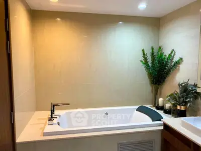  2 Bedrooms Condo at The Hudson Sathorn 7-5