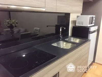  2 Bedrooms Condo at Klass Langsuan-5