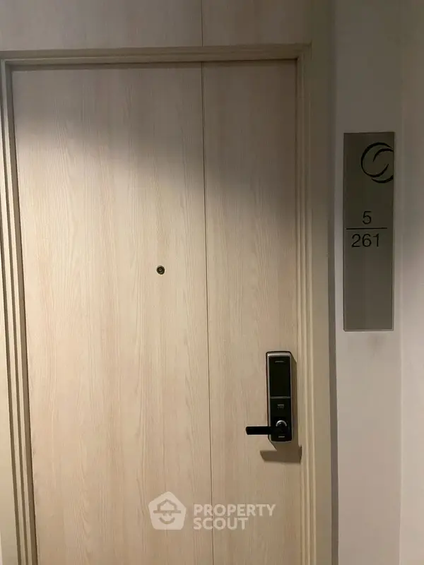 image_rental-30812122