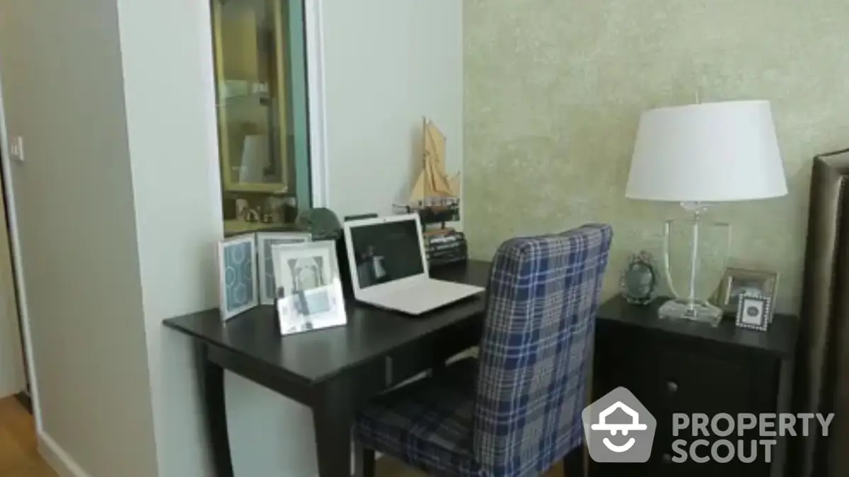 Fully Furnished 1 Bedroom Condo at Condolette Dwell Sukhumvit 26-1