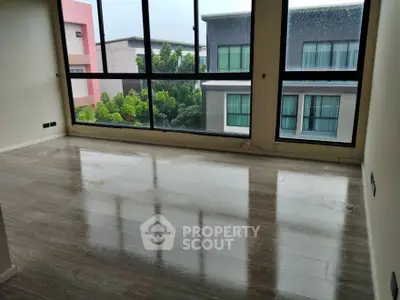 image_rental-26870526