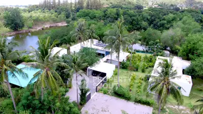 image_rental-29400171