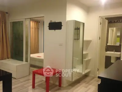  1 Bedroom Condo at The Key Paholyothin-2