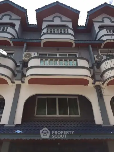 image_rental-27503417