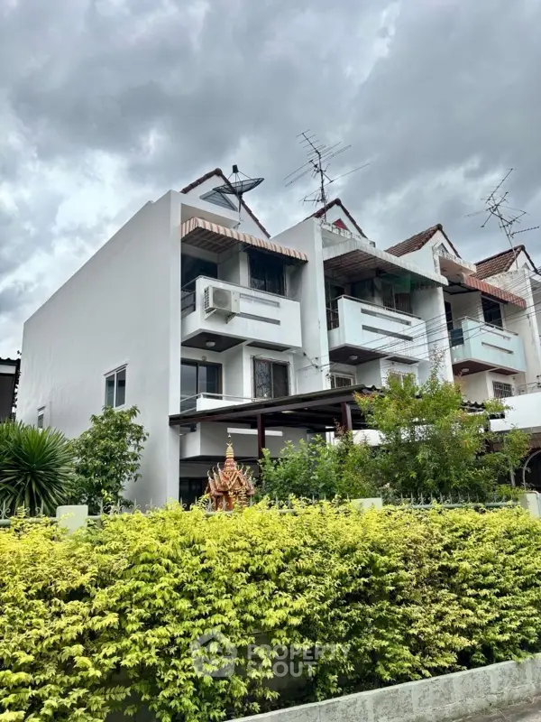 image_rental-24707830