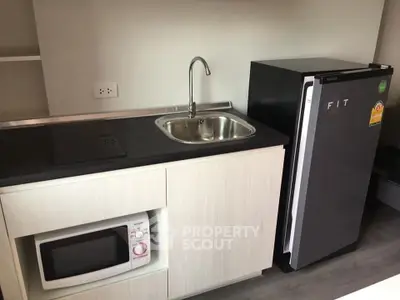  1 Bedroom Condo at Rich Park Triple Station-2
