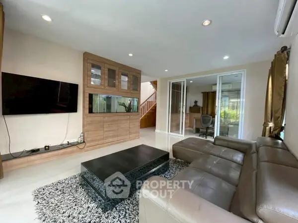 image_rental-26628745