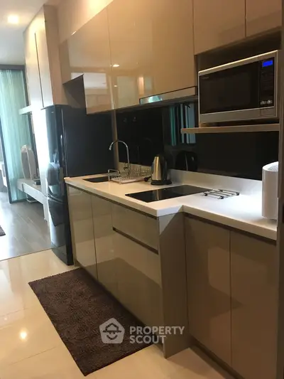  1 Bedroom Condo at Trapezo สุขุมวิท 16-6