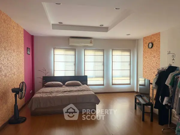 image_rental-23537344