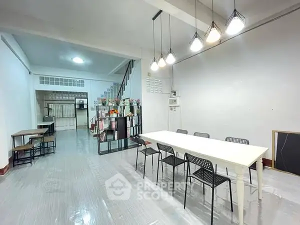 image_rental-23324381