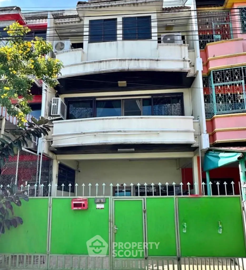 Screenshot 2568-12-15 at 21.35.38.jpg