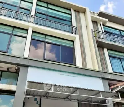 image_rental-28198432