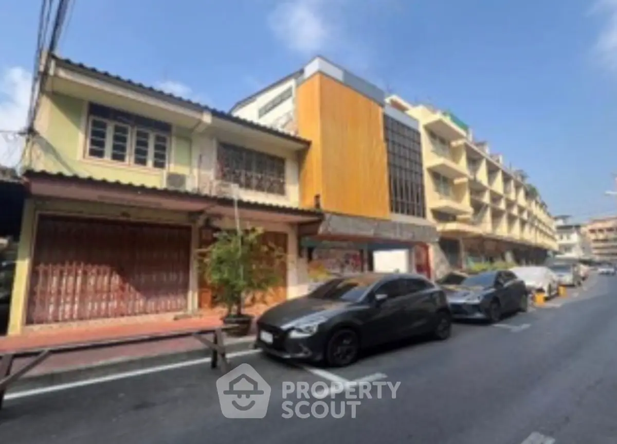 Screenshot 2568-11-18 at 13.26.21.jpg