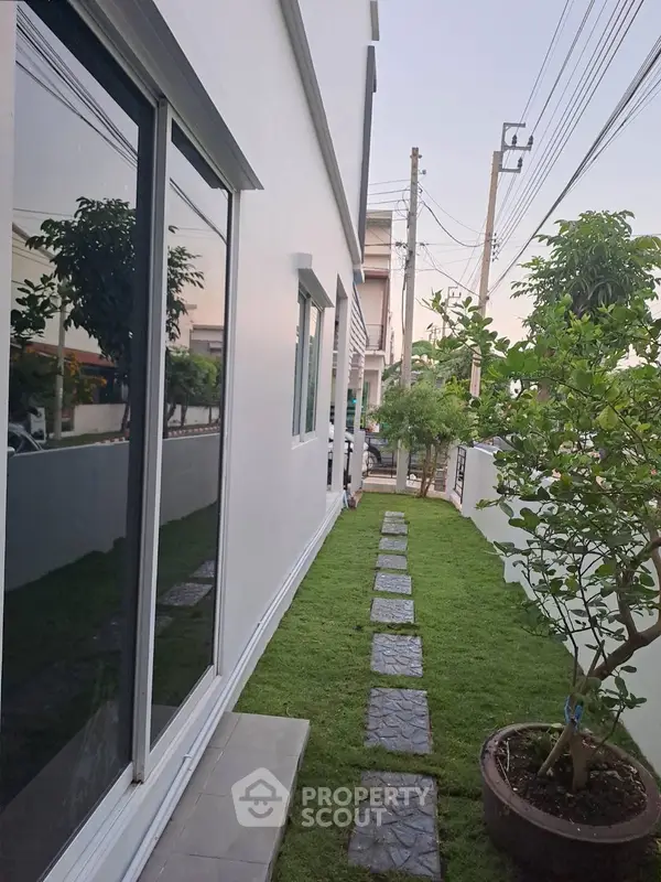 image_rental-27601169