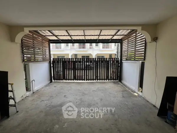 image_rental-23794069