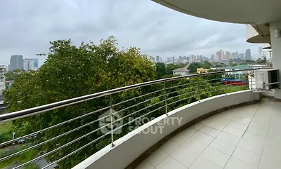 Fully Furnished 2 Bedrooms Condo at Supalai Place Sukhumvit 39-5