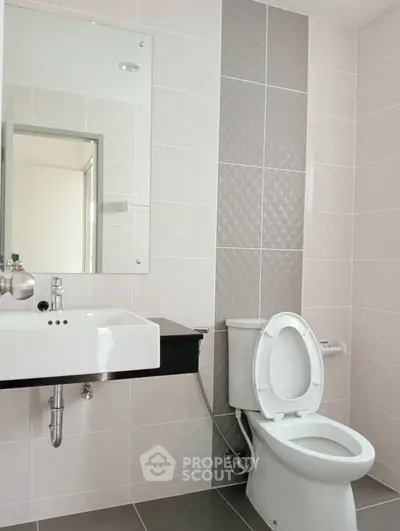 Modern bathroom with sleek design and elegant fixtures