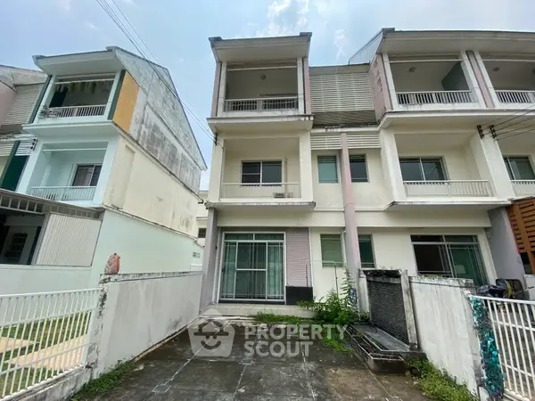 image_rental-30698863