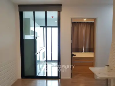  1 Bedroom Condo at Episode Phaholyothin Sapanmai-11