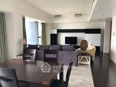 image_rental-29509107