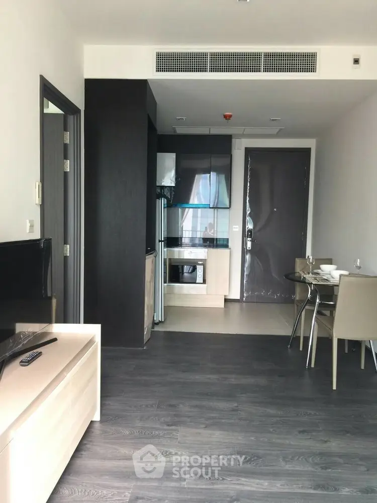  1 Bedroom Condo at Edge Sukhumvit 23-1