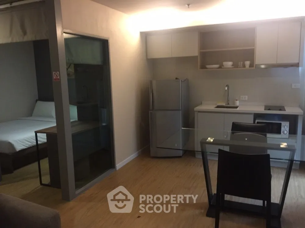 1 Bedroom Condo -1