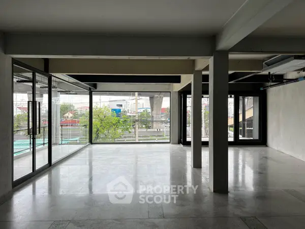 image_rental-12097059