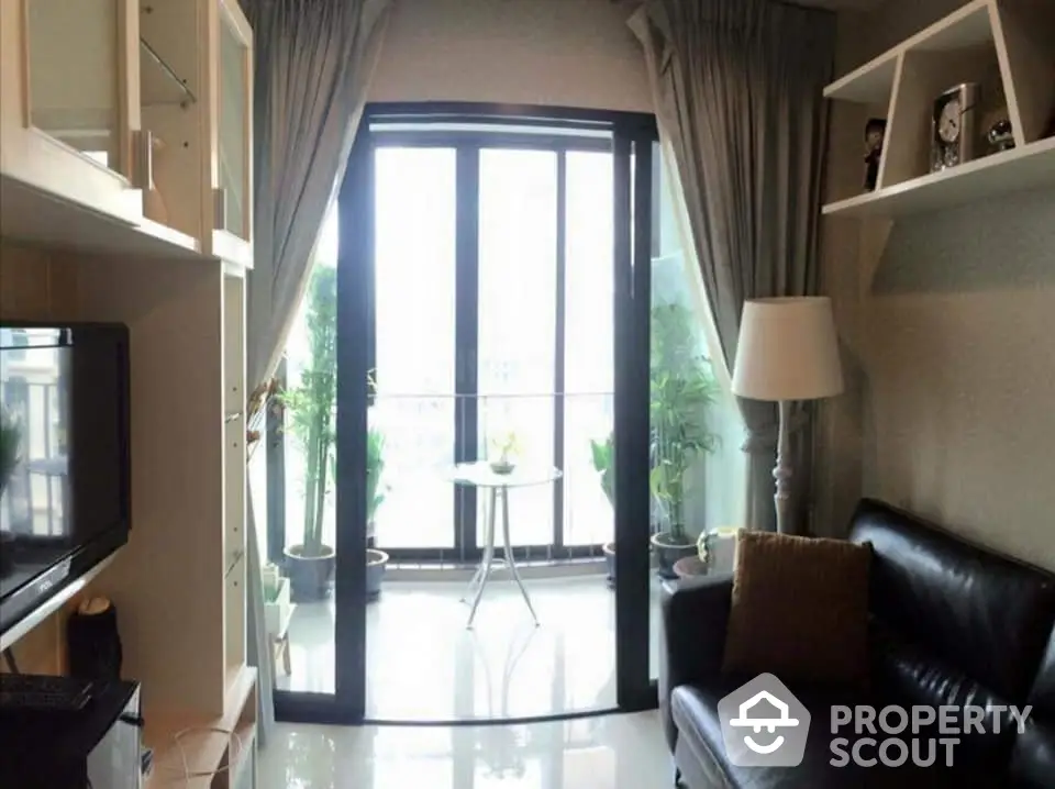 Fully Furnished 2 Bedrooms Condo at Ideo Ratchada Huaikwang-1