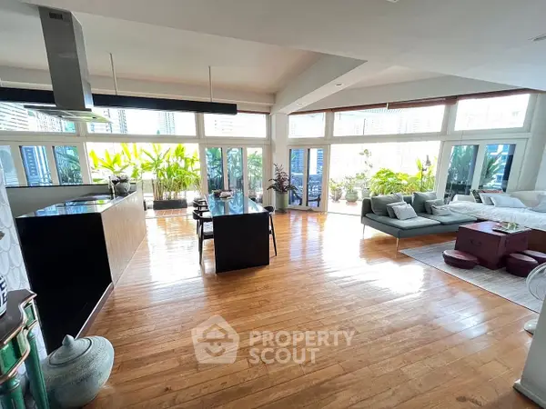 image_rental-10891926