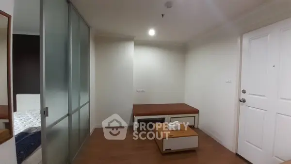 image_rental-10223709