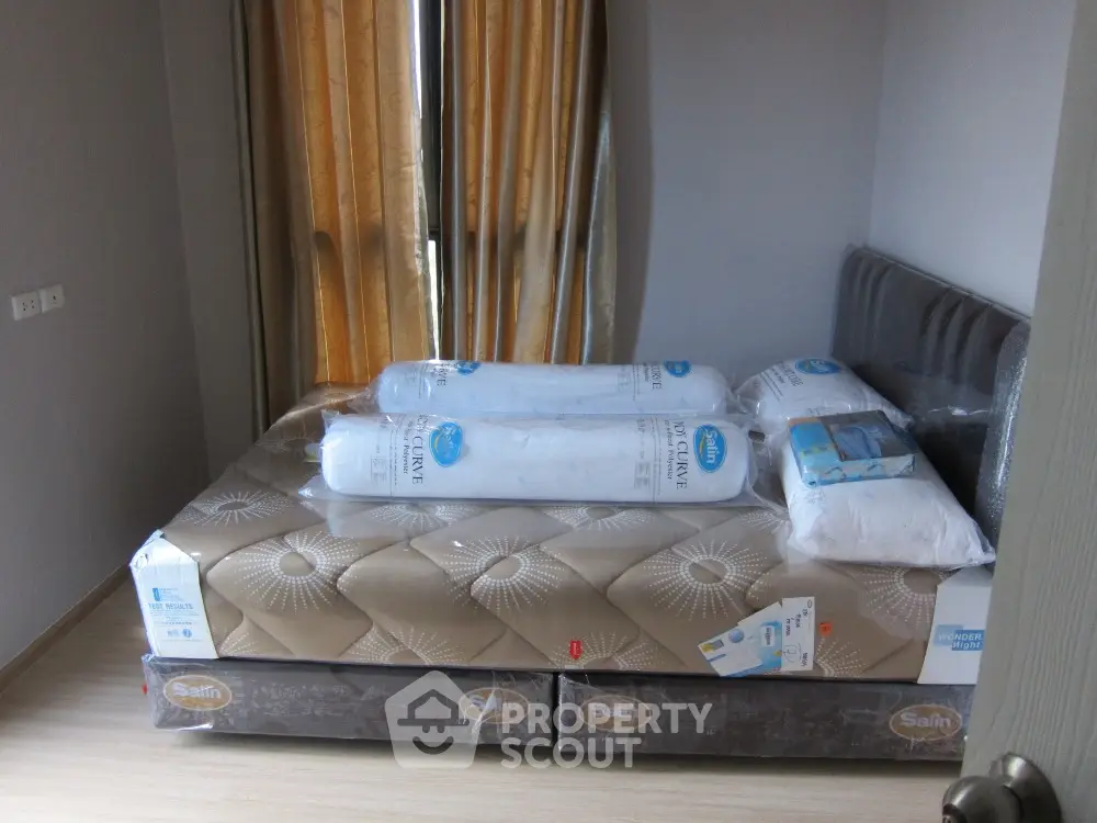  2 Bedrooms Condo at Plum Condo Pinklao Station-1