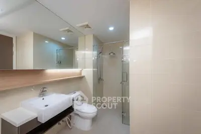  1 Bedroom Condo at 15 Sukhumvit Residences-3