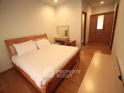 Baan_Sansuk_CD111511_04.jpg