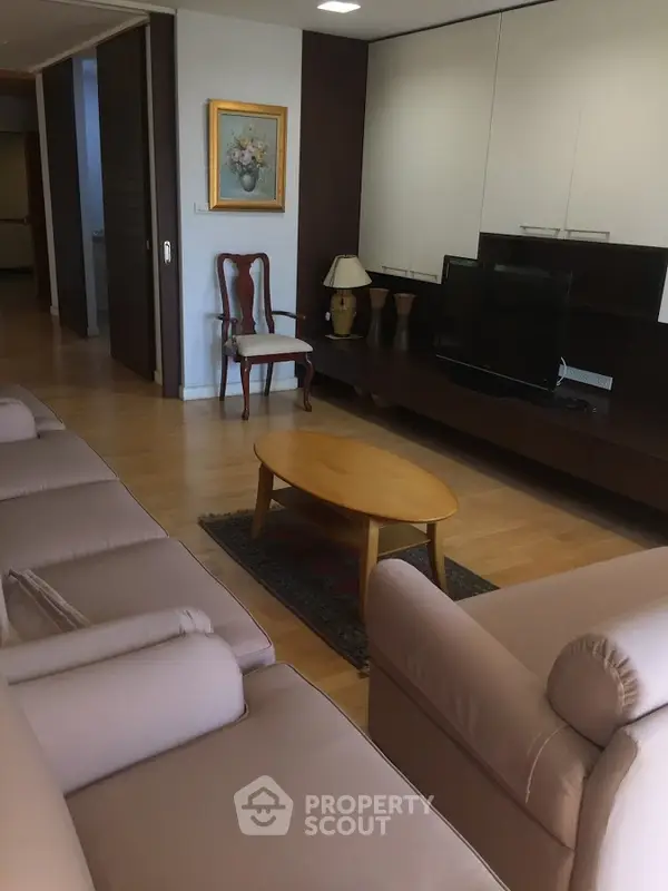 image_rental-5265867