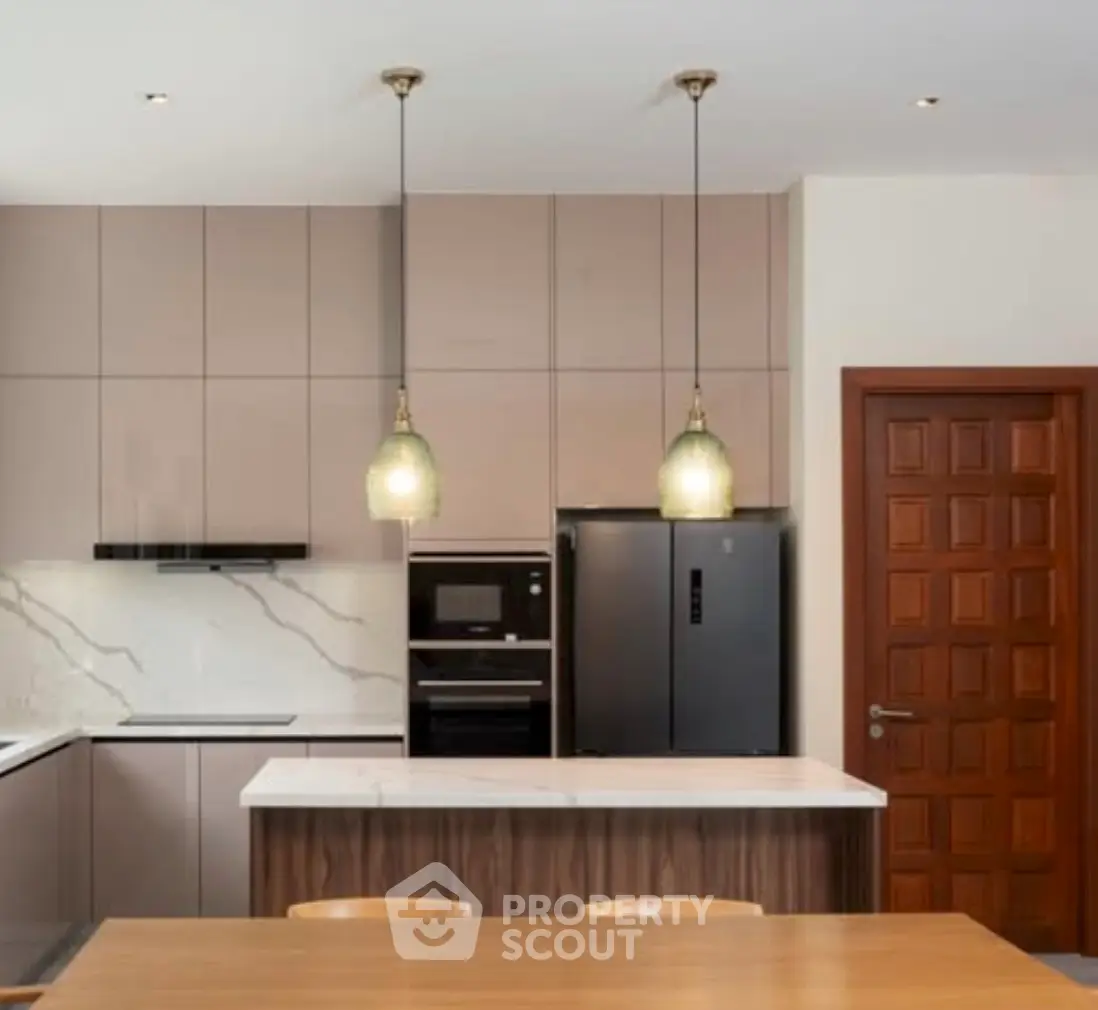 Screenshot 2569-04-16 at 17.02.00.jpg