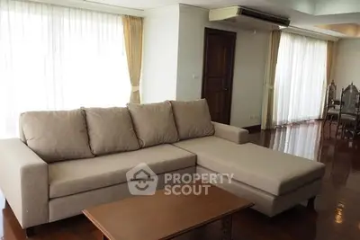  4 Bedrooms Condo -2